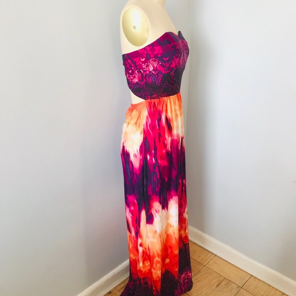Venus Strapless Tie Dye Maxi Dress - Picture 6 of 7